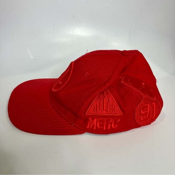 Marvel Deadpool embroidered red icons SnapBack hat - Picture 3 of 8